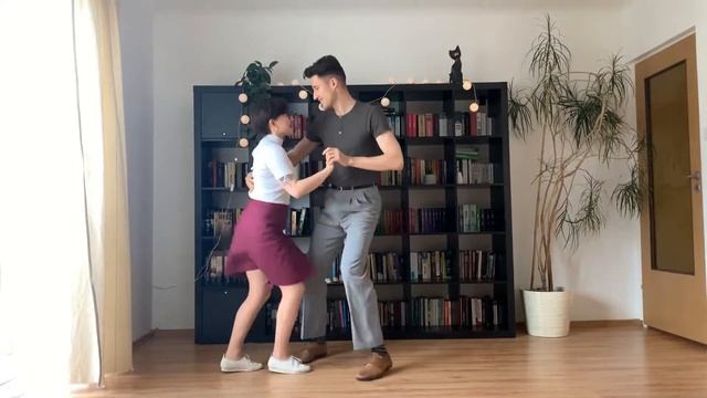 Syllabus - Lindy Hop: Intro смотреть онлайн