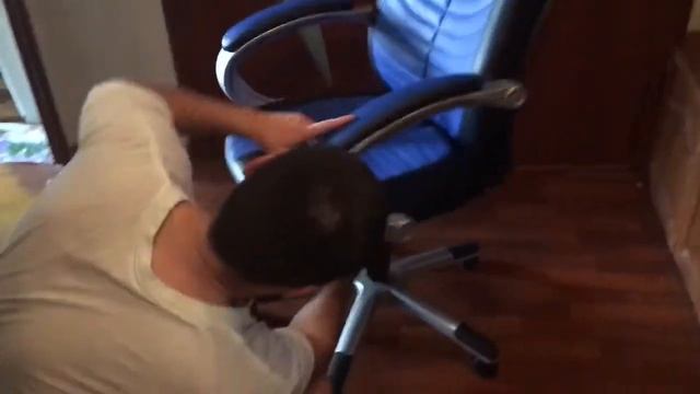 Распаковка - Кресло геймерское Mio Tesoro Франческо X-2763-3 смотреть онлайн