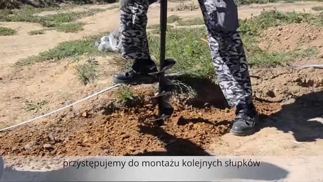 Quikset (Польша) -- монтаж панельного забора с воротами смотреть онлайн
