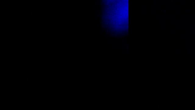Светящиеся вещи в темноте. Красота смотреть онлайн