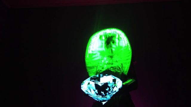 Lets Go Show - 3D Hologram (3Д Голограмма) смотреть онлайн