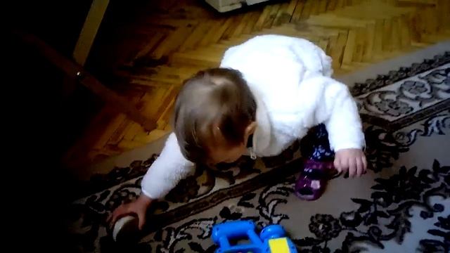 Лошадка–качалка для малыша смотреть онлайн