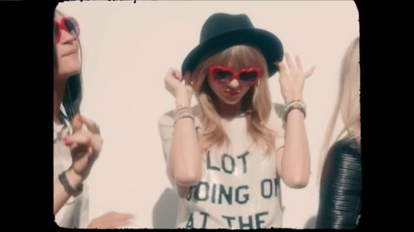 Taylor Swift - Cruel Summer (Music Video)