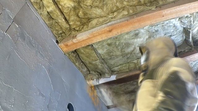 Интересное Видео, Хозяйка Подсматривала, Но Пришлось Помогать Мастеру 48 Уровня смотреть онлайн