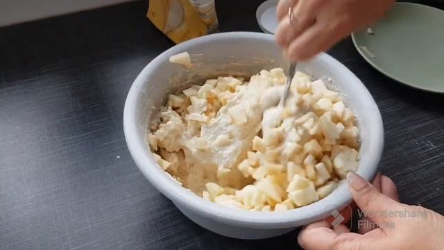 Блины с вишневым топпингом