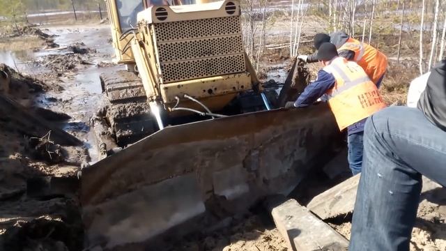 Трактор Т-170 в болоте часть 5 смотреть онлайн