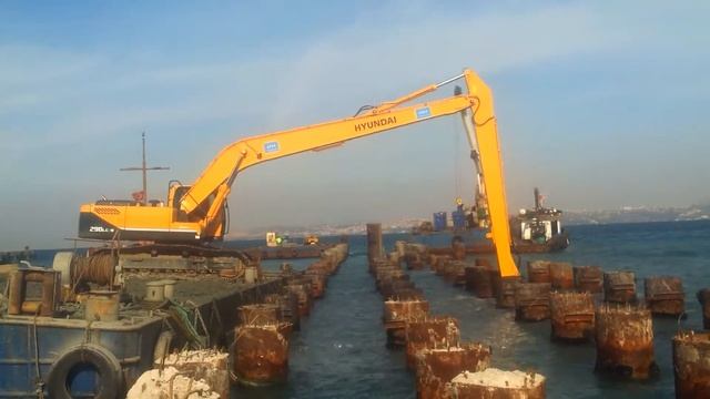 UZUN BOM DENİZ TARAMA LONG REACH AYKE MAKİNA HYUNDAI 290 LONG смотреть онлайн