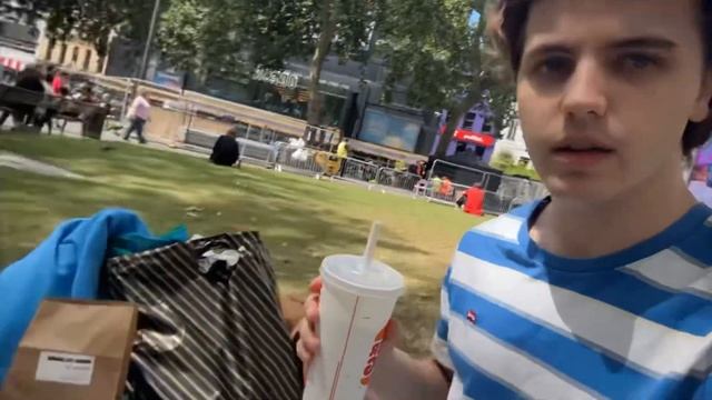 ABDL in London! | Age-regression | LittleSpace | Vlog #29 смотреть онлайн