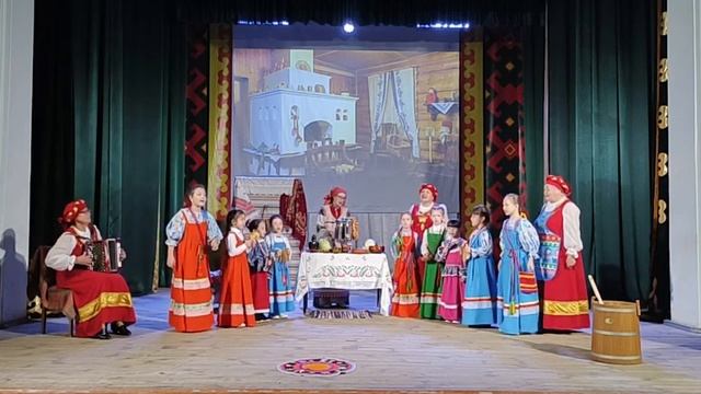 Детский фольклорный ансамбль "Забава", фрагмент народного обряда "Капустные посиделки" смотреть онлайн