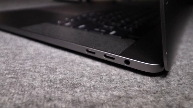 MacBook Pro 2018 15' review and unboxing смотреть онлайн