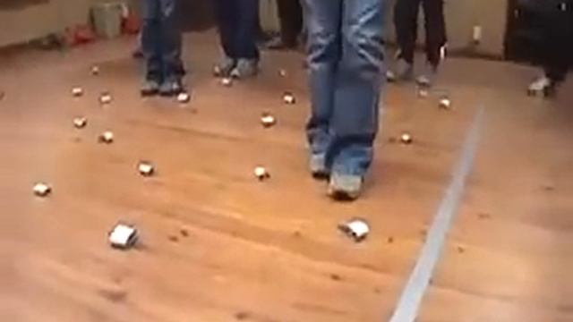 Minefield -- Duct Tape Teambuilding Game смотреть онлайн