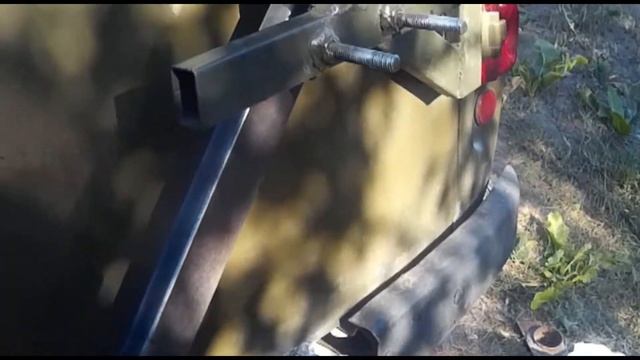 УАЗ-452. Установка запаски на заднюю дверь и разгрузка петель.