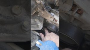 Как проверить что свистит,ремень или ролики?