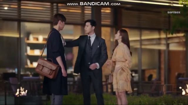 Обещал в детстве жениться на ней | Что случилось с секретарем Ким? смотреть онлайн