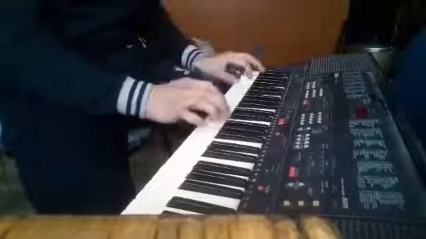 Tuylar muborak sentezator