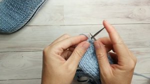 Следки на двух спицах! Легко и просто))