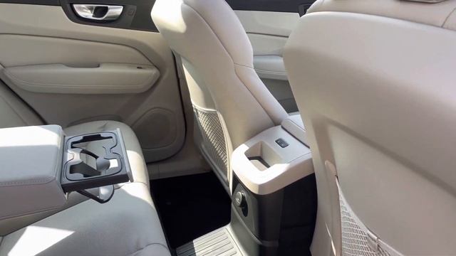 Volvo XC60 Recharge | ❗️Model 2024 ❗️| Plus Bright | 723 Denim Blue Pearl | UA00 Blond Leather смотреть онлайн