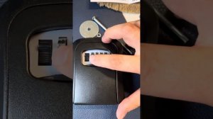 Как пользоваться сейфом ключницей. Как крепить. Как менять код. Как положить ключи в бокс.