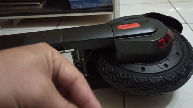 Simple Fix on Kuickwheel S1-C Side Stand to Minimize Noise when Folding & on Bumpy Roads смотреть онлайн