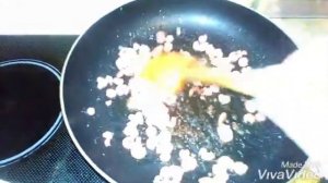 Булгур с овощами и креветками.