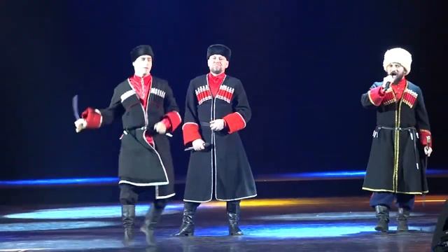 Ансамбль "Вар" в Государственном Кремлёвском Дворце. Схотел турок воевать. смотреть онлайн