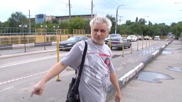 В Саратове ограничено движение по Трофимовскому мосту смотреть онлайн