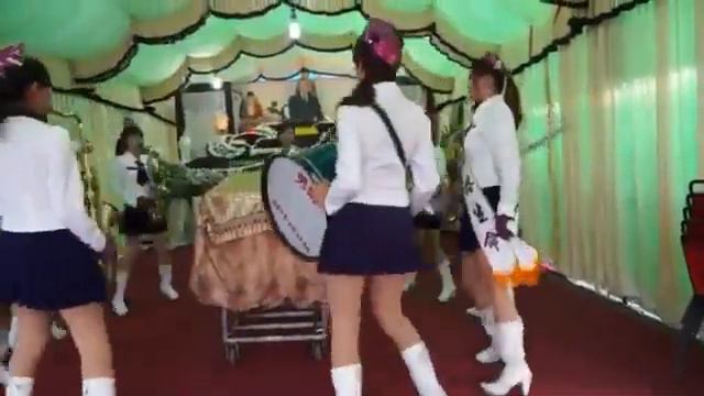 Оркестр отпевает покойника смотреть онлайн