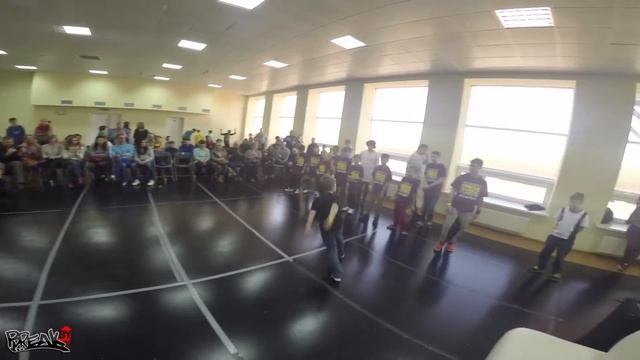 Dream Team дом Брэйк-данса Hunters vs. Power Rangers School - MoloKo 2015 смотреть онлайн