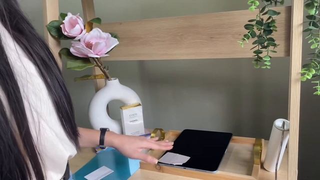 Unboxing blue IPAD AIR 4 with Goojodoq pink accessories смотреть онлайн