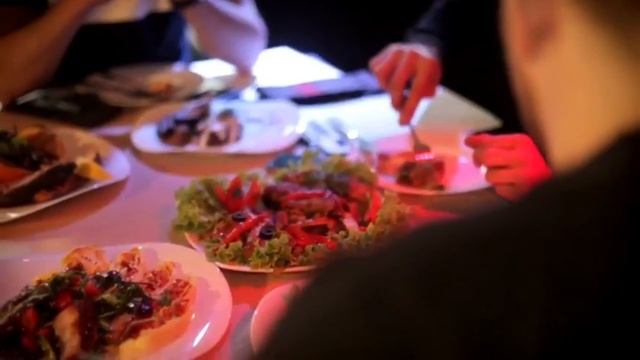 Кафе Dilif смотреть онлайн