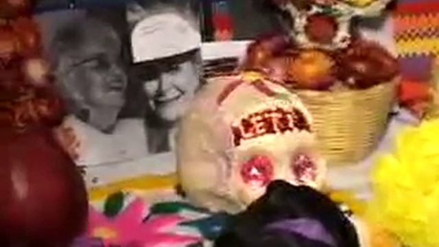 A Mexican Tradition: Dia de los Muertos (Day of the Dead) смотреть онлайн