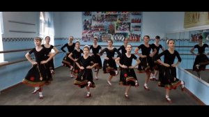 Урок народного танца - пятый класс. Тема "Основные элементы русского народного танца"