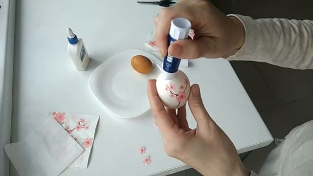Как ПОКРАСИТЬ ЯЙЦА на Пасху. Поделки на Пасху DIY смотреть онлайн