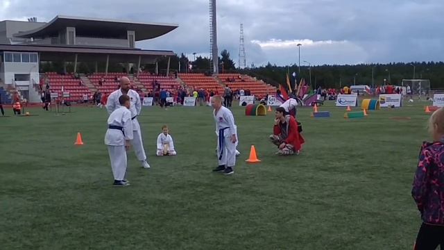 Ученики и тренер Кузнецов Алексей. 2019 год. Спорт. Дети. Взрослые. Каратэ (KARATE). Сургут. смотреть онлайн