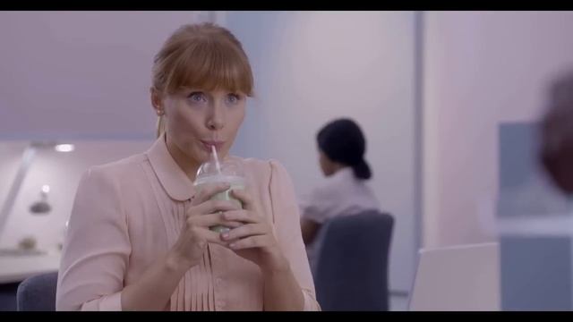 Black Mirror - Lacie Rates Coworker - Social Credit System (Nosedive S3E1)