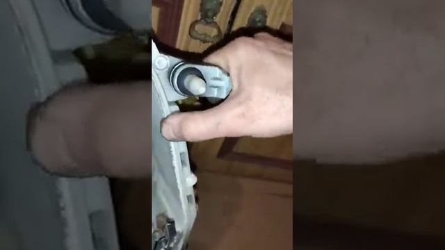 Замена амортизаторов стиральной машины Бош смотреть онлайн