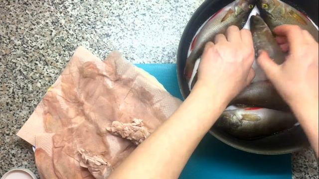 ГОТОВИМ НА СКОРУЮ РУКУ - ОКУНЬ В СОЛИ смотреть онлайн