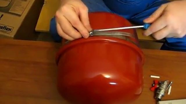 Установка (монтаж) расширительного бака смотреть онлайн