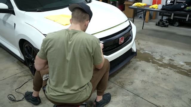 Wrecked 2019 Civic Type R Rebuild | Ep.5 (I couldnt resist...) смотреть онлайн