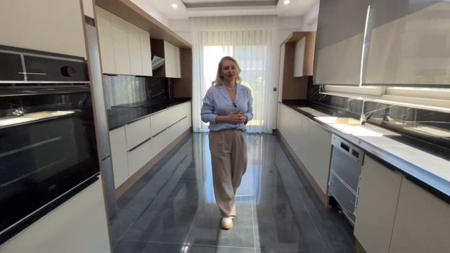 Крутая вилла в Белеке! смотреть онлайн