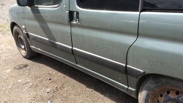 В разборе Peugeot Partner M59 (Пежо Партнер) ДВС 2.0 90л.с. PSARHY10DYLW / МКПП 2WD 2002г. смотреть онлайн