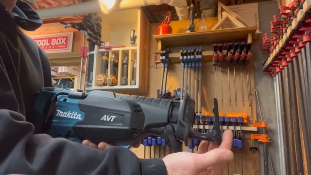 Best "High Capacity" 36-60V Reciprocating Saw [Head-to-Head Test] смотреть онлайн