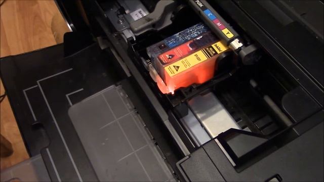 Замена картриджа на пиратский в Canon Pixma IP3500 смотреть онлайн