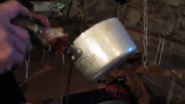 Мастер-класс по изготовлению свечей в Мирожском монастыре смотреть онлайн