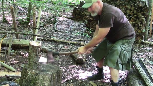 A Tenderfoot's Guide to Chopping Firewood at Camp смотреть онлайн
