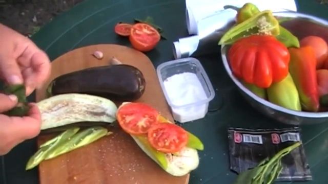 БАКЛАЖАНЫ С НАЧИНКОЙ НА ГРИЛЕ смотреть онлайн