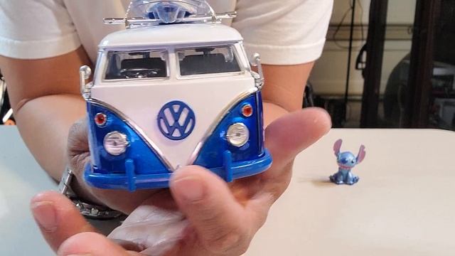 die cast car toy ? ❤️ Unboxing Stitch & Volkswagen T1 Bus смотреть онлайн