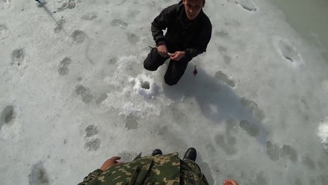 НА СЕВЕР, ЗА ВЕСЕННИМ ХАРИУСОМ Ч.2 \ ТЯЖЕЛЫЙ ЗАХОД ДО РЕКИ \ СОЖГЛИ ИЗБУ \ ПРОШЛИ ТРИ ПЛЁСА !! смотреть онлайн