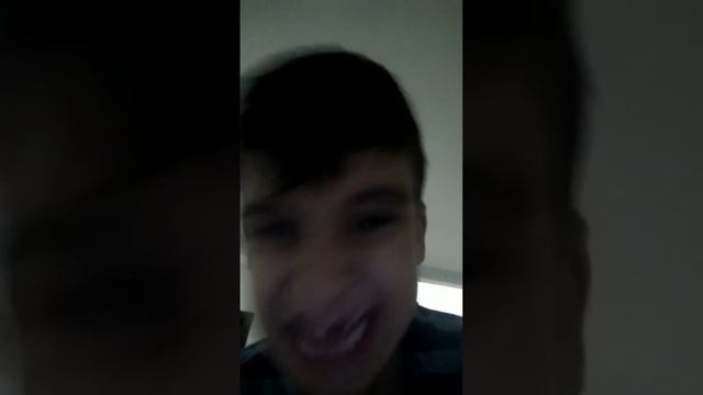 Если вы видите там дырку Это мой Зуб выпал Так что не бойтесь со мной всё нормально смотреть онлайн