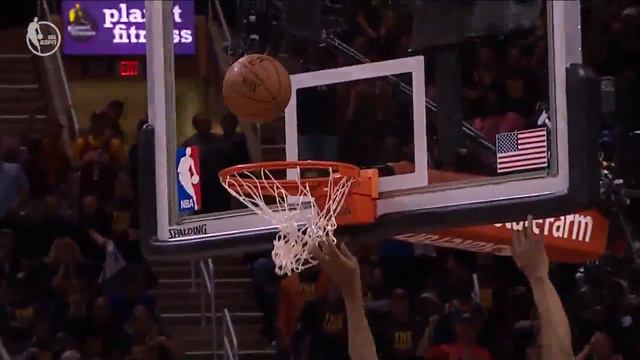 NBA, playoff 2017, Cavaliers vs. Warriors, Round 4, Game 3, Move 68, Kyrie Irving, layup смотреть онлайн